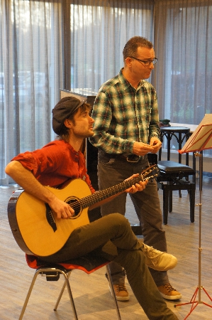 Huismuziek songwriting presentatie